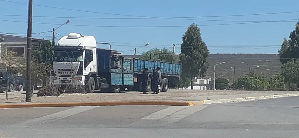 Camión en donde se encontraban las motos robadas