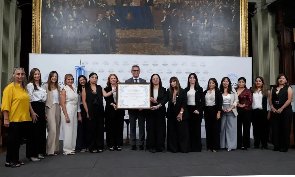 Reconocimiento a enfermeras de Bahía Blanca