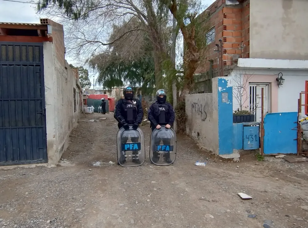 Policia-Federal-Argentina-bunker-de-drogas-en-Trelew- 1