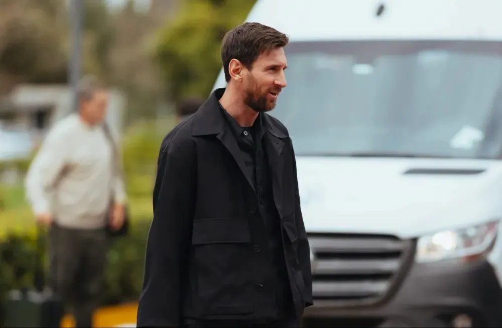 Messi estará desde el inicio. Lo acompañará Julián Álvarez o Lautaro Martínez