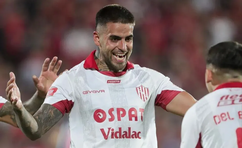 Unión consiguió un triunfo muy valioso en Rosario al vencer 1 a 0 a Newell’s