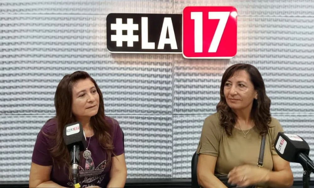 Silvia Leyes presidente y Sonia Vizcarra voluntaria