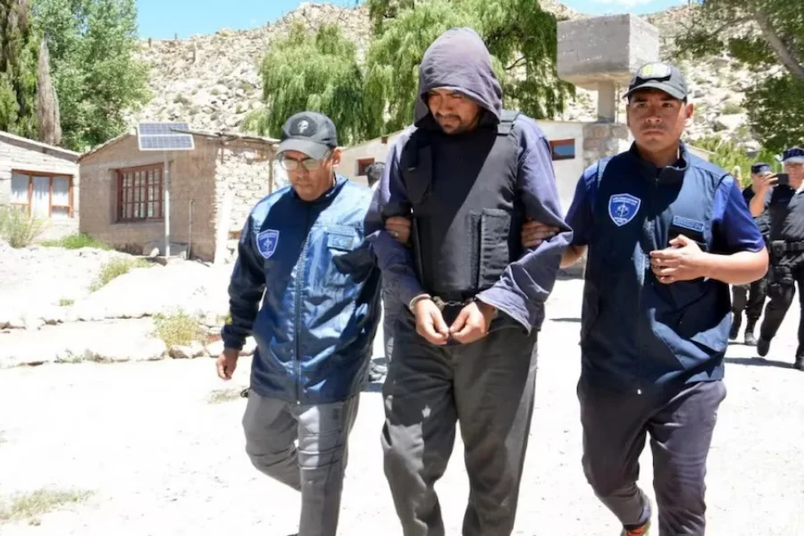 Daniel Orlando Serapio, el hombre buscado por un femicidio