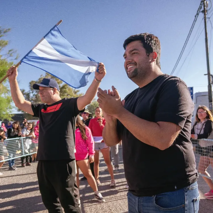 Picón y Cherey ganan la Corrida de la Bahía. 2