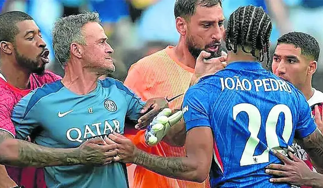 El delantero de Chelsea apuntó contra Luis Enrique