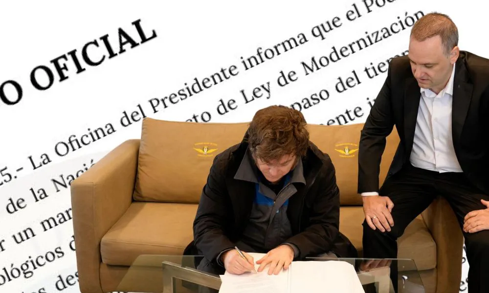 Firma del proyecto de reforma laboral