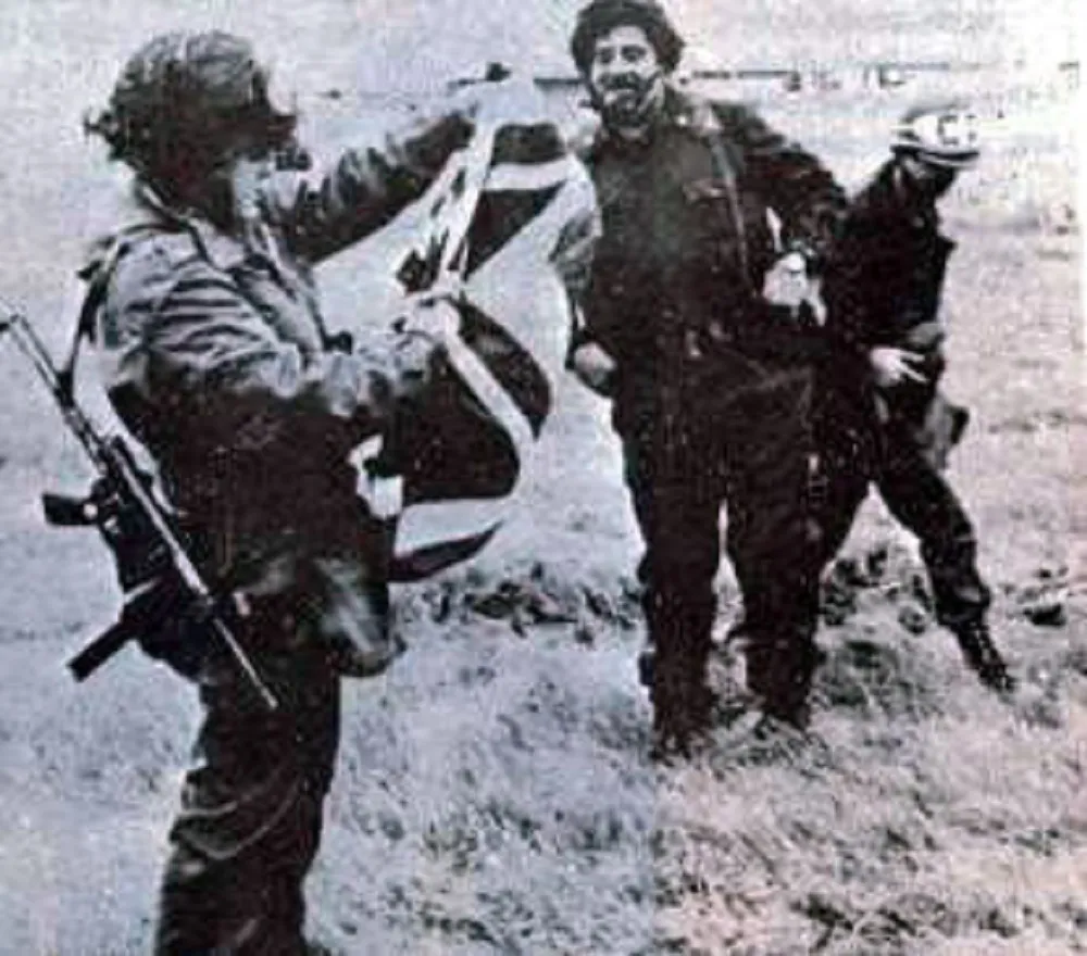 MI ARCHIVO - Malvinas 5 - Imagen Emeroteca biblioteca Sarmiento