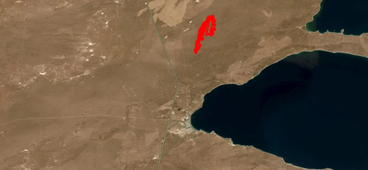 Incendio cerca de Madryn Foto NASA FIRMS_2025-01-30[@-65.06,-42.62,10.40z]