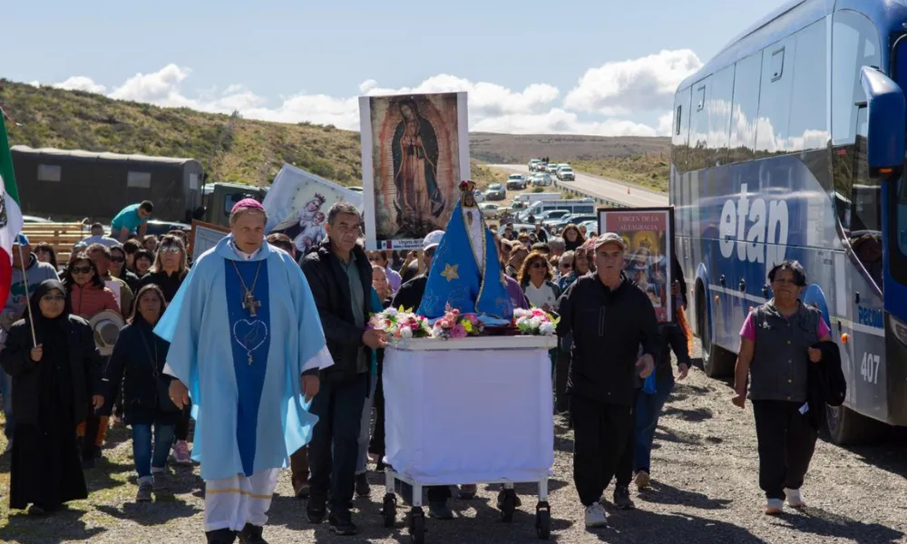 Peregrinación a la Puerta de la Virgen