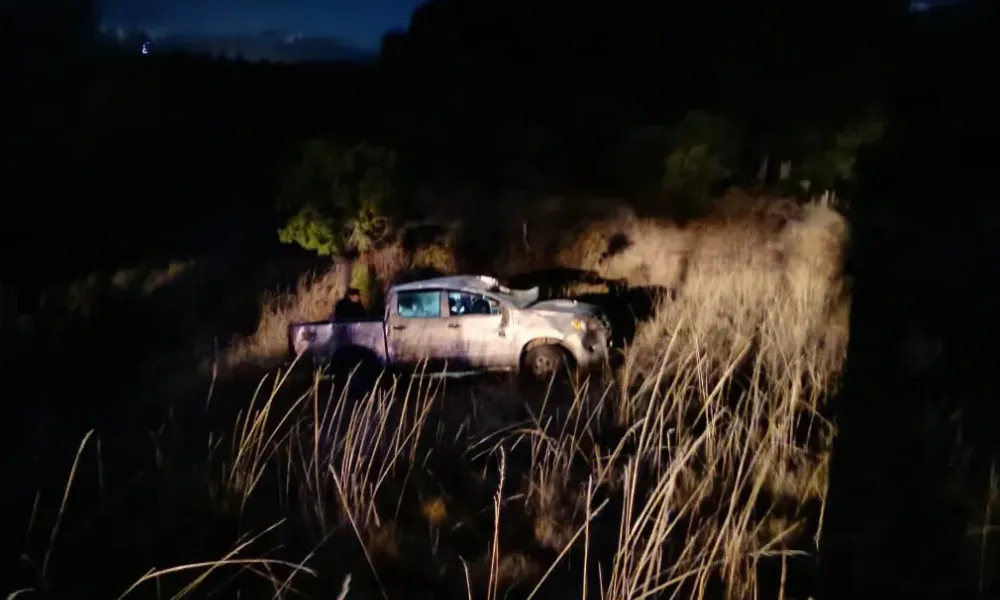 Camioneta volcada en ruta 71