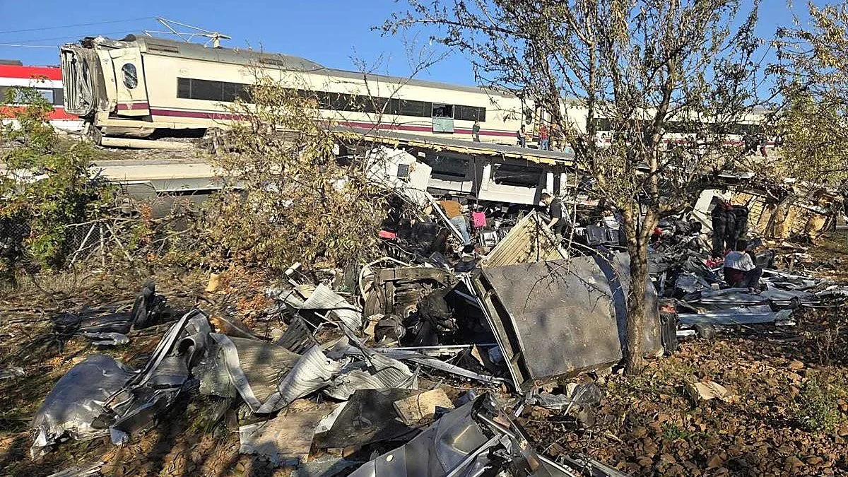 Choque de trenes en Toledo, España. Foto ABC
