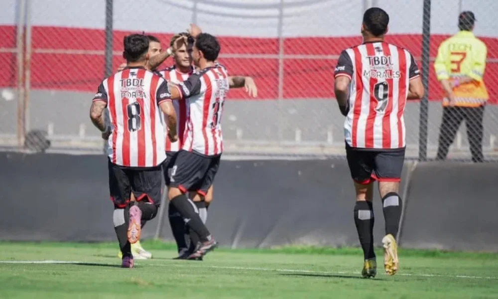 El equipo dirigido por Rubén Darío Insua logró un triunfo que le permite escalar posiciones.