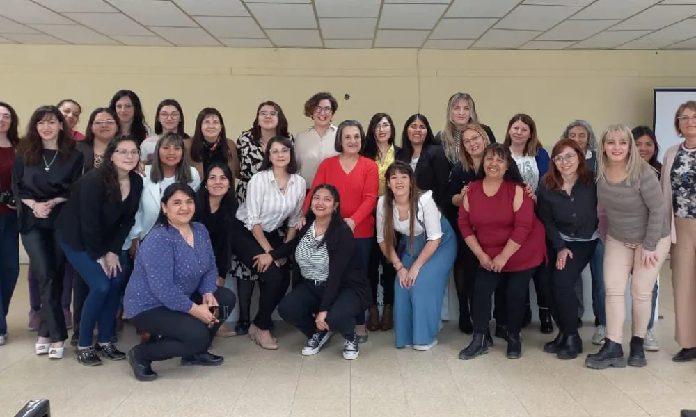 Conservatorio en Gaiman sobre el rol de la mujer en la politica