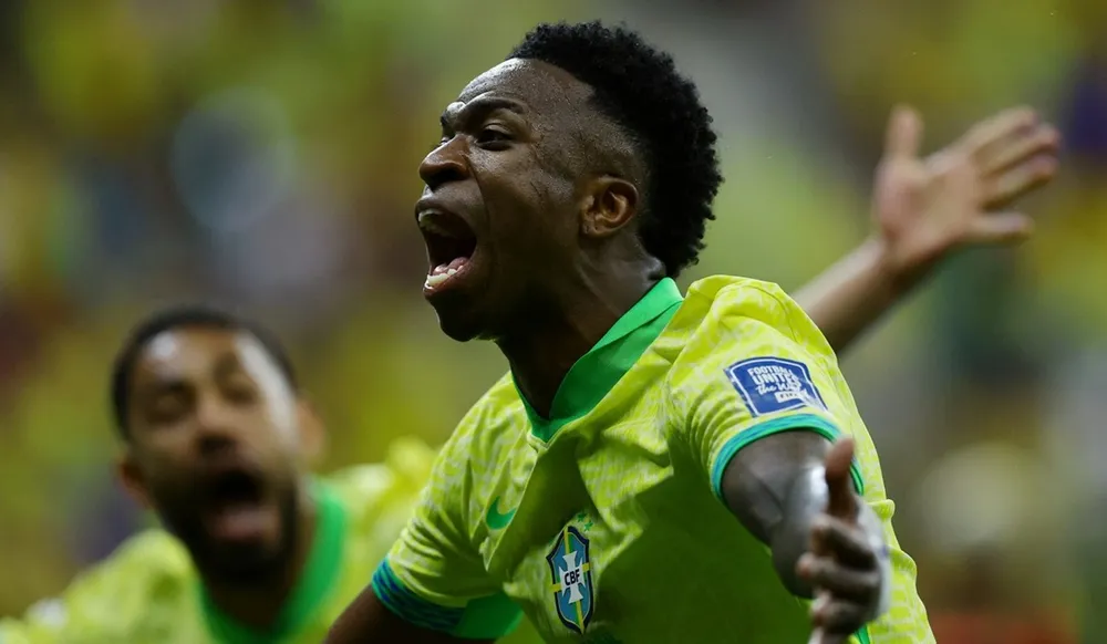 Con un gol agónico de Vinicius, Brasil derrotó 2 a 1 a Colombia