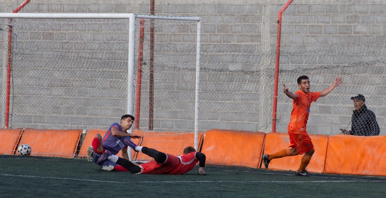 J.J Moreno Rodrigo Ferreyra marcó el segundo gol y sentenció el encuentro.
