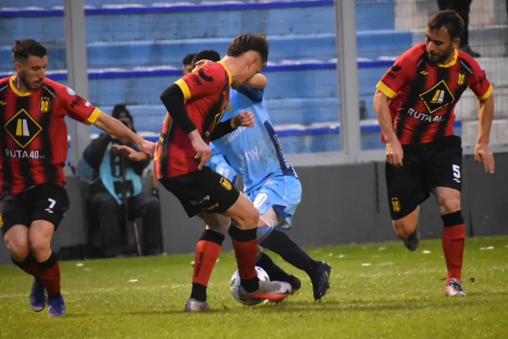GRAN EMPATE DEL AURINEGRO EN RAFAELA