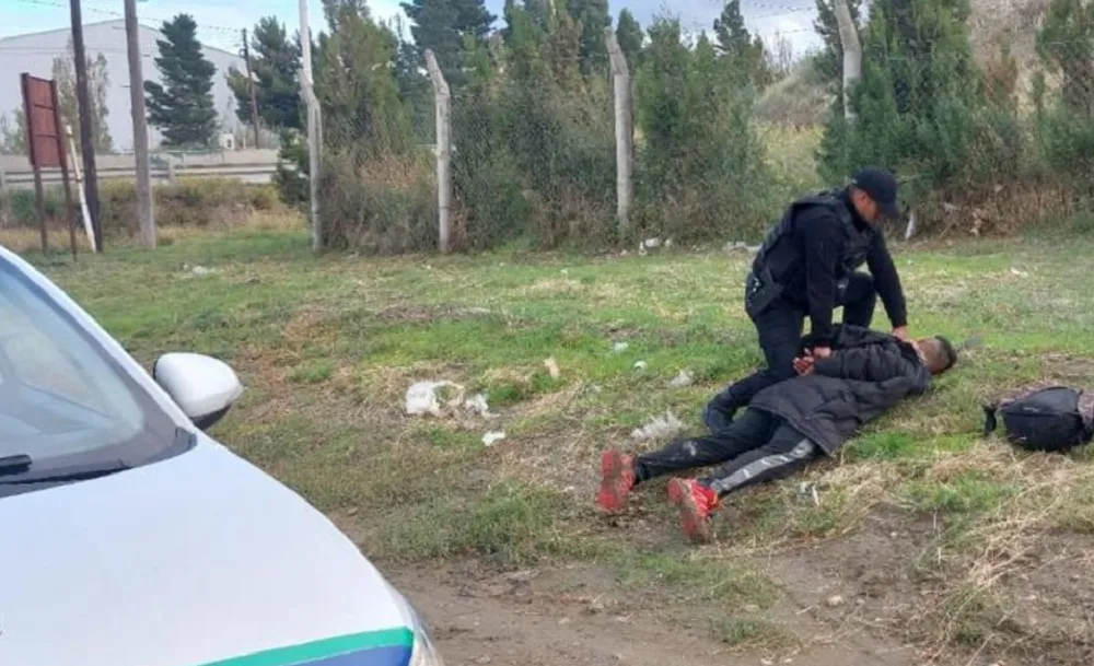 Detenido con dos cuchillos