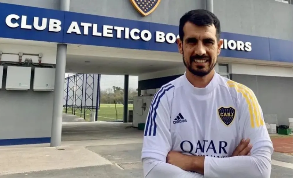 Riquelme analiza sumar experiencia conocida al cuerpo técnico