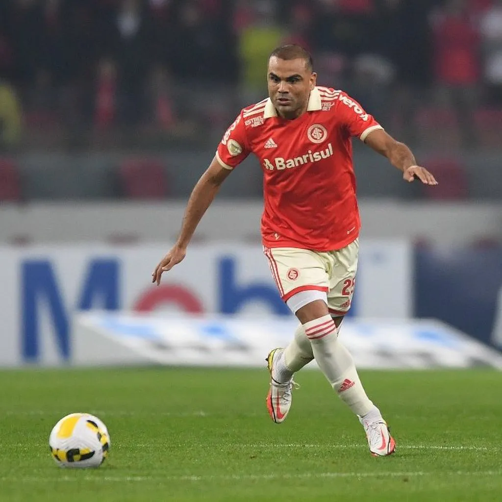 ¿EL AURINEGRO SUEÑA CON GABRIEL MERCADO?