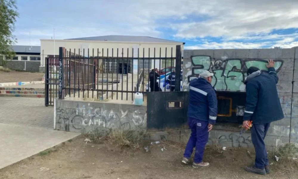 ESCUELA CON FUGA DE GAS, FOTO INFOCALETA