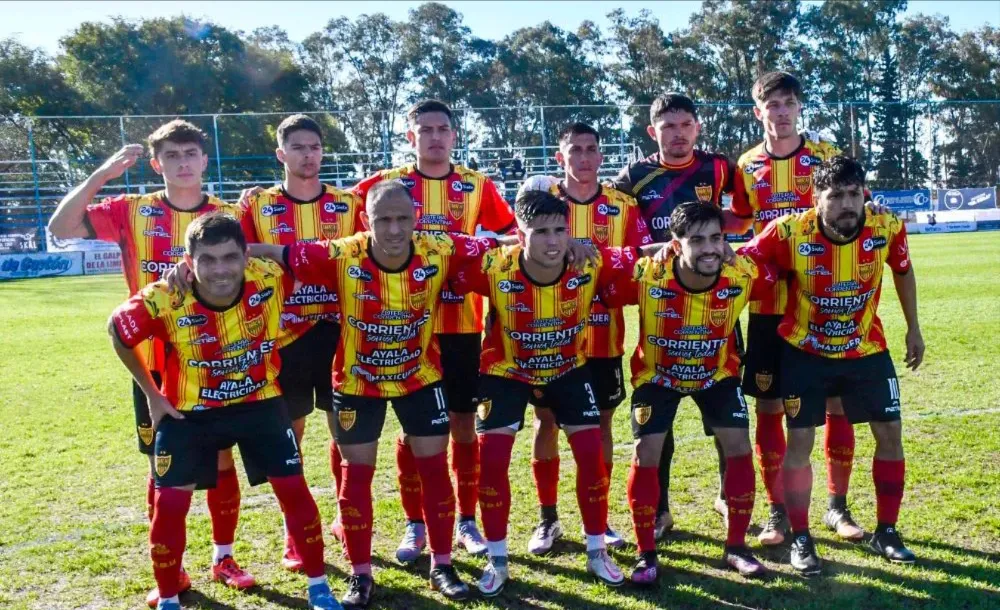 Con Batistuta hijo como DT y una renovación integral