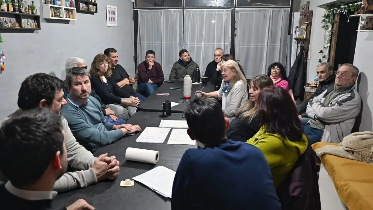 Reunión de vecinos con Merino