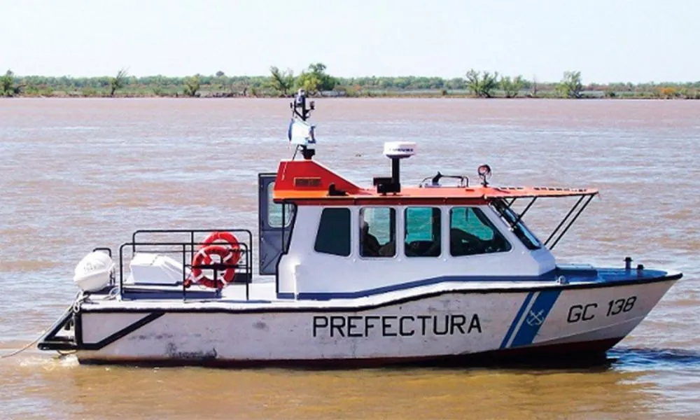 Prefectura en el río Paraná