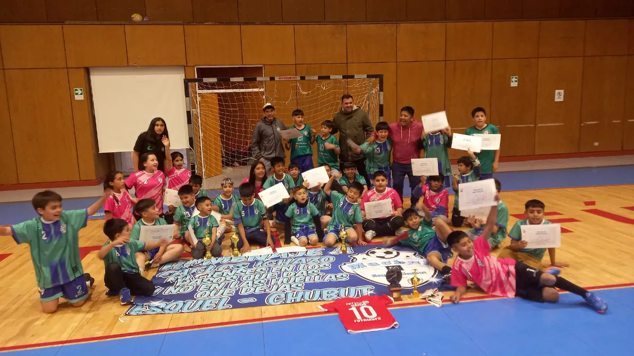 UNA ESCUELITA DE ESQUEL VIVIÓ UN SUEÑO EN CHILE