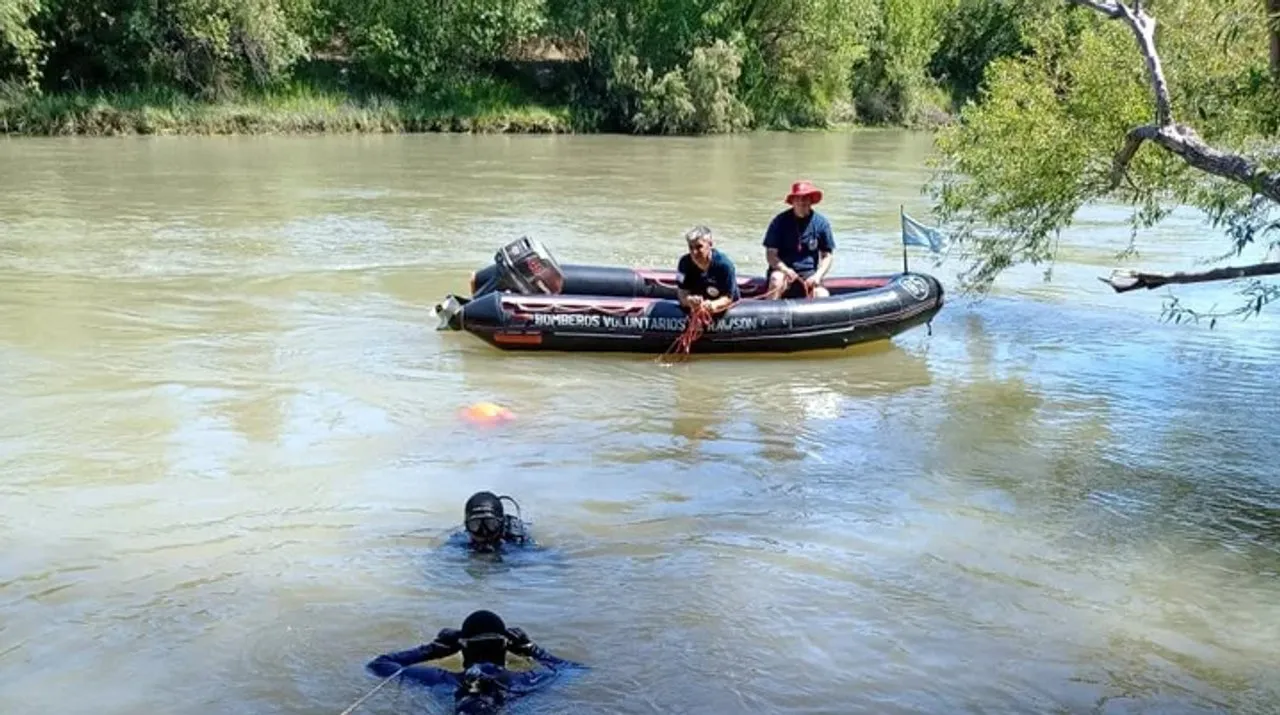 Búsqueda de cuerpos en ambiente acuático