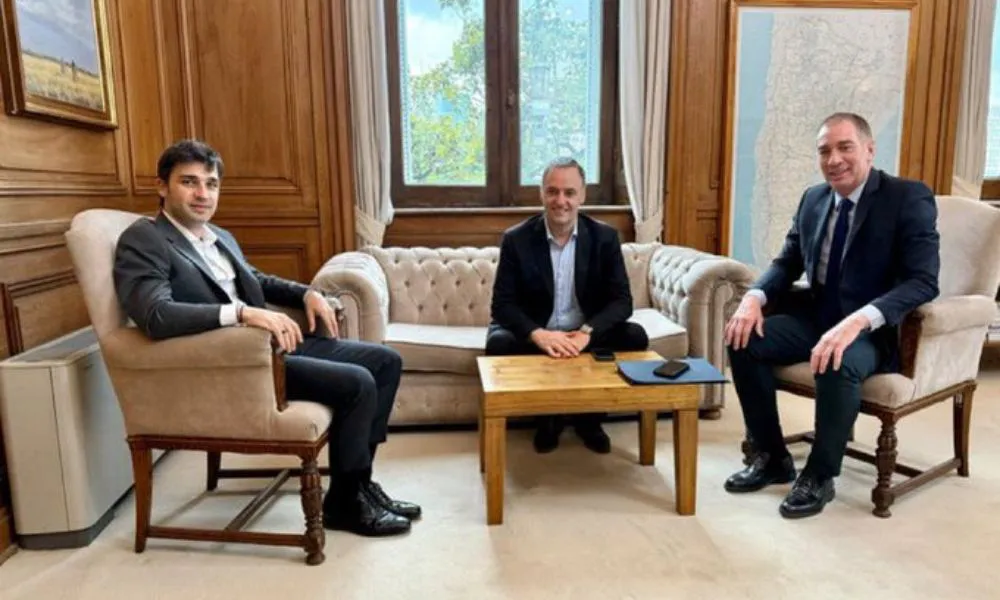 Torres, Santilli y Adorni