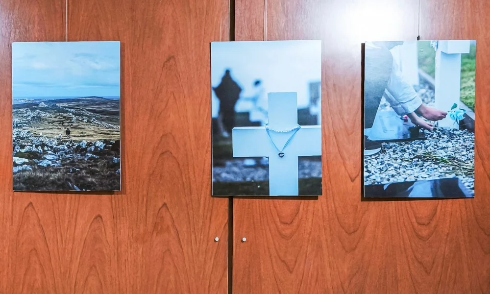 Muestra fotográfica sobre Malvinas en la Casa del Chubut