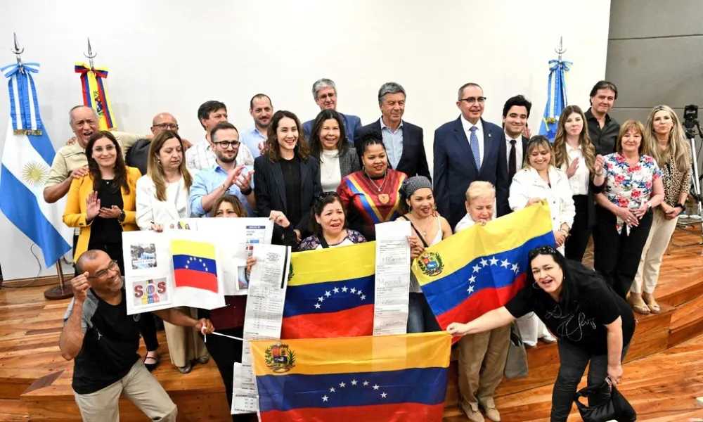 Líderes políticos de Venezuela visitaron la Legislatura provincial