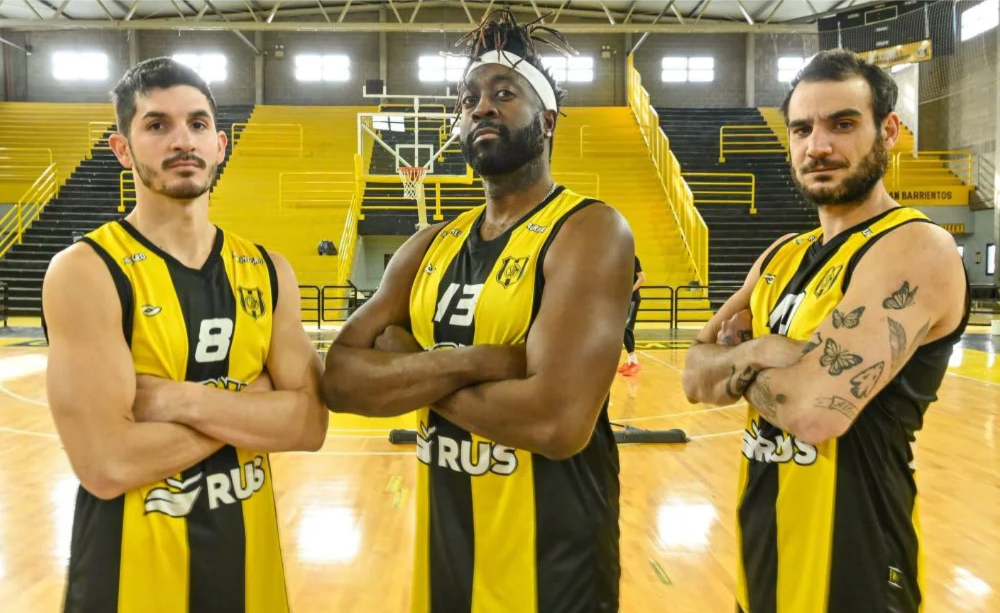 Lavoratornuovo, Rodríguez y Wilkerson. Foto Club Social y Deportivo Madryn.