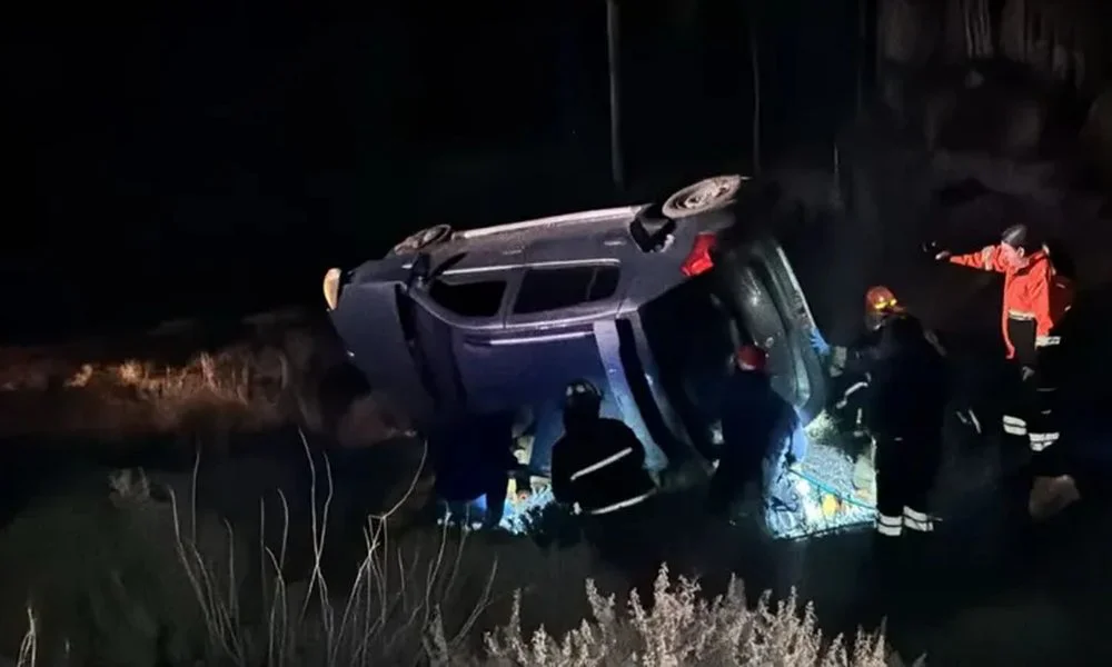 Vuelco con mujer herida en Ruta 3