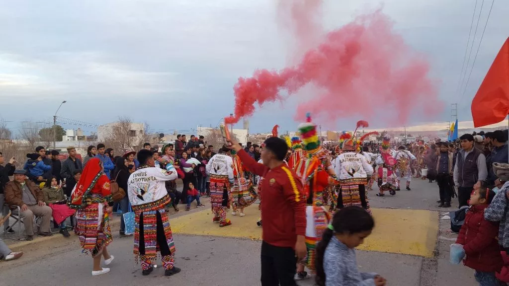 CELEBRAN A LA VIRGEN DE COPACABANA EN MADRYN