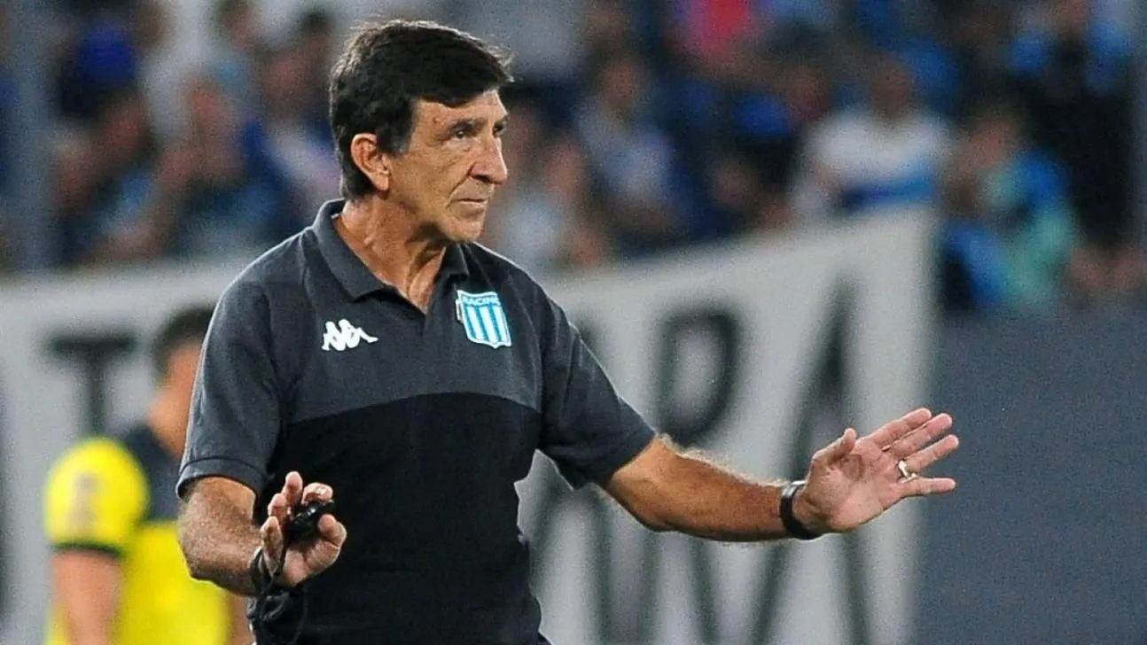 Racing recibe a Platense por los octavos del Torneo Apertura 2025.