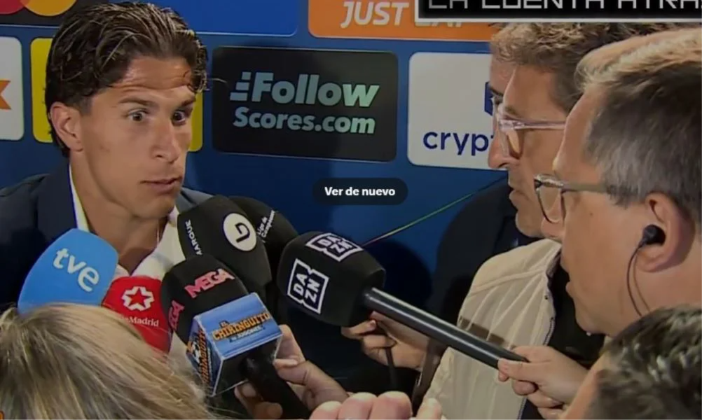 El delantero argentino discutió en zona mixta por una jugada reclamada por Barcelona.