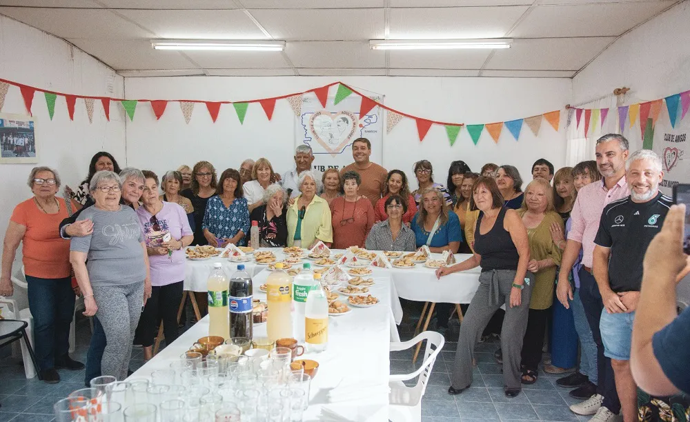 El Club de Amigos Adultos Mayores de Rawson inauguró su nuevo local