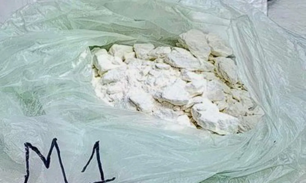 La cocaína oculta en la guantera