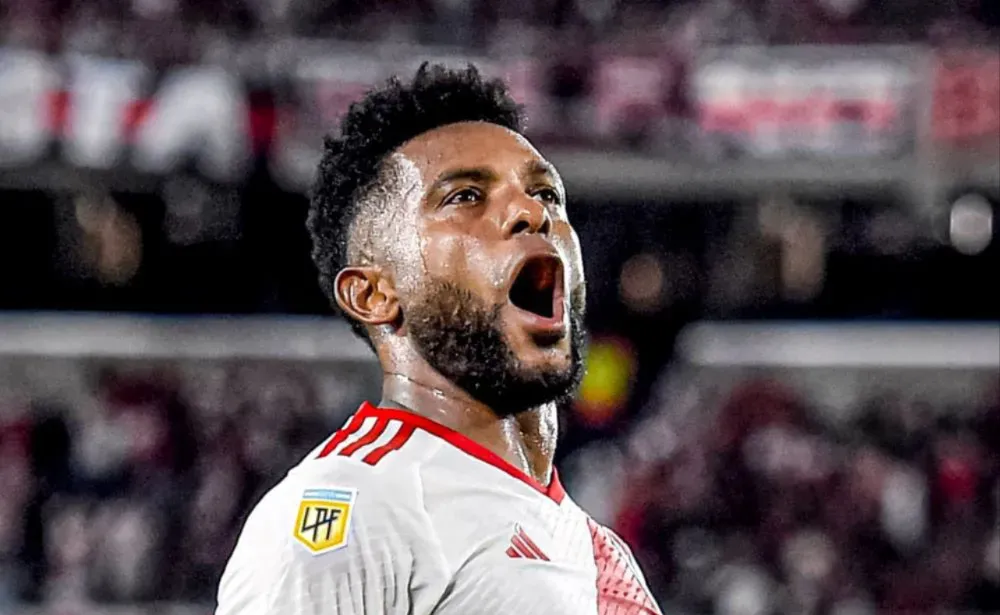 El delantero colombiano firmó en México tras una oferta xeneize