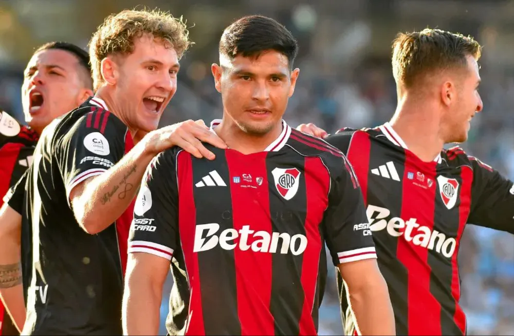 Maxi Salas volvió a disparar contra la dirigencia de Racing tras la victoria