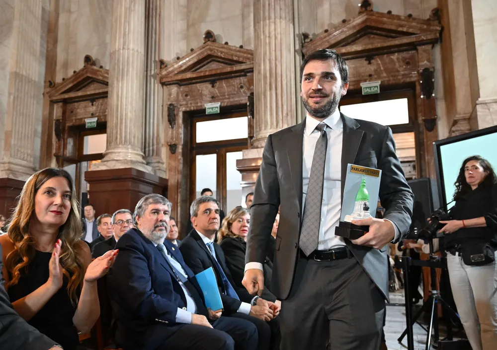 Torres fue premiado como el senador nacional más destacado del 2023