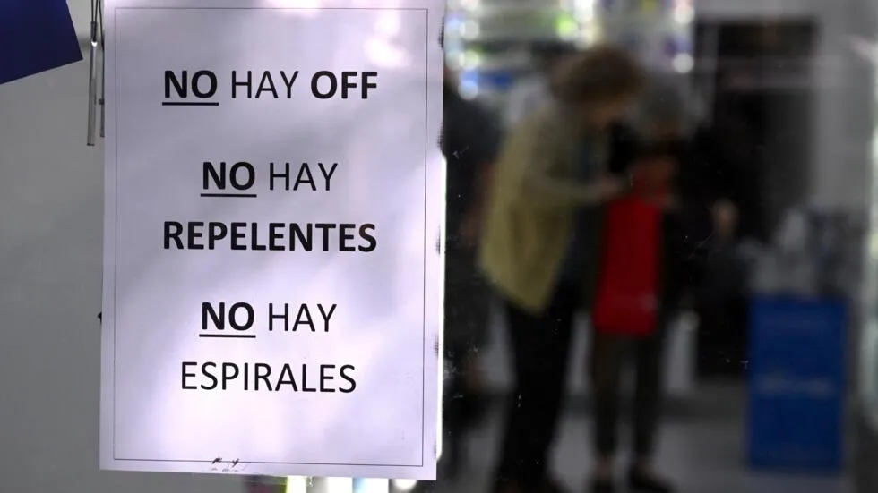 Carteles del faltante de repelentes