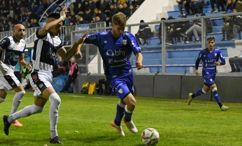 La primera final por el ascenso a la Primera Nacional