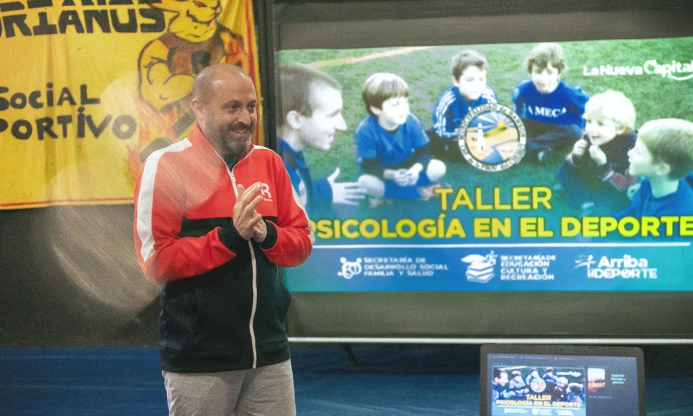 Taller de psicología deportiva cruzó disciplinas en Rawson