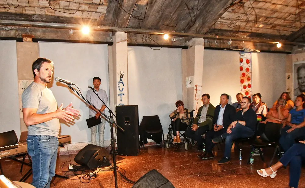Merino en el acto por el Dia de la Memoria en Trelew