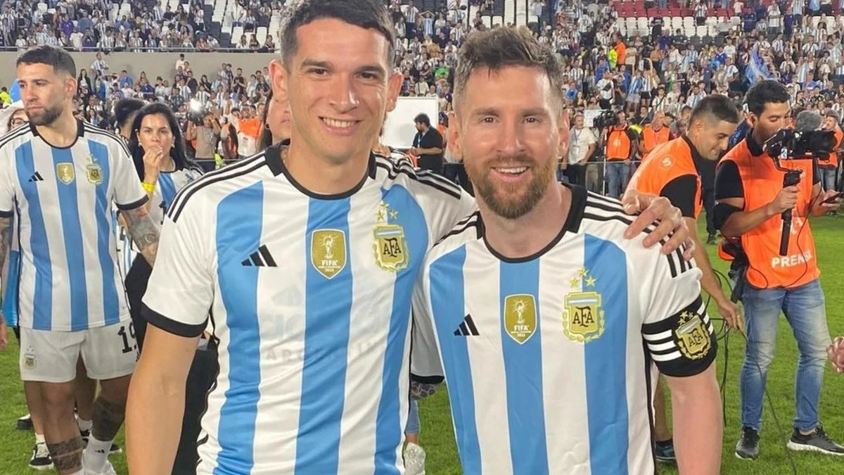 Lautaro Blanco y Messi