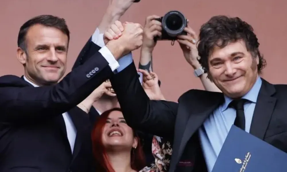 Macron y Milei.