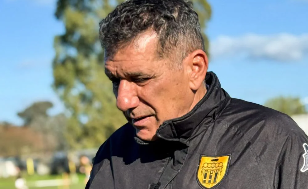 Luis Murúa dejó la conducción del plantel profesional de común acuerdo con la dirigencia.