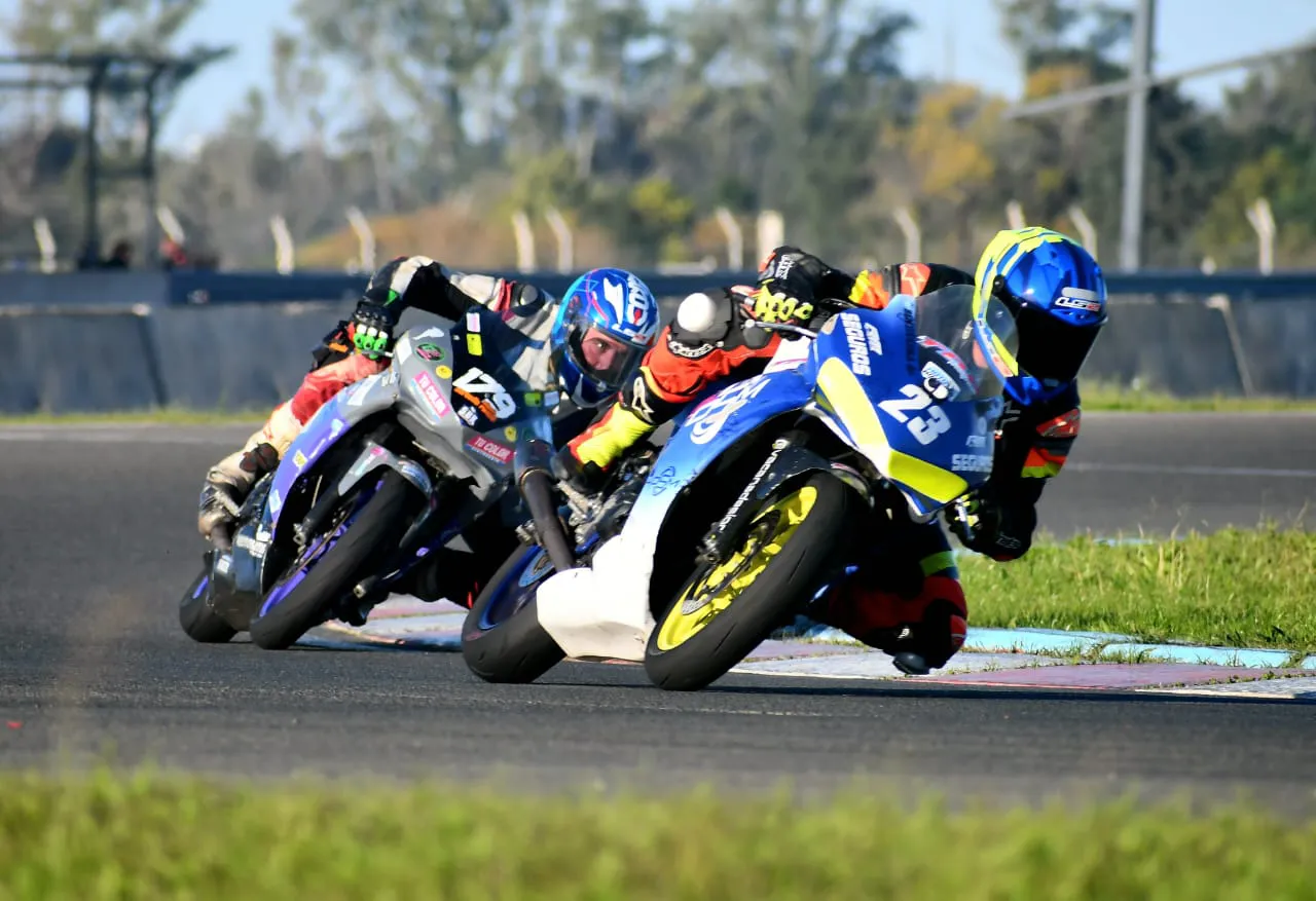 El chubutense Alexis Carballo Fanelli ganó en la cuarta fecha del SúperBike y se escapa en el campeonato.